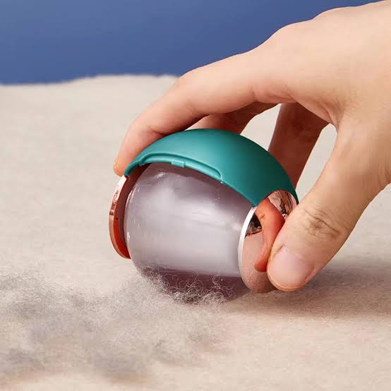 Washable Pet Hair & Dust Remover for Clothes, Furniture & Car Seats